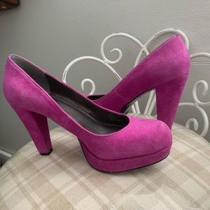 ✨ CALVIN KLEIN magenta suede pumps | | “scarlet”
